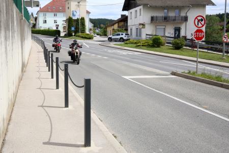 Novi označevalni stebrički 15 foto Ljubo Vukelič